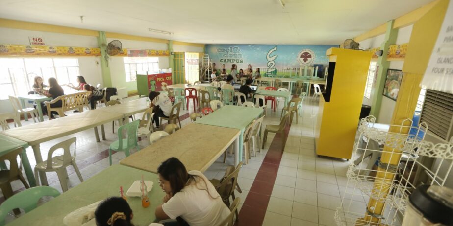 lyceum-northwestern-university-canteen-1536×1024-1