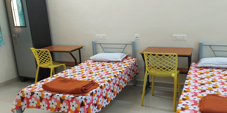 Hostel-Room-1