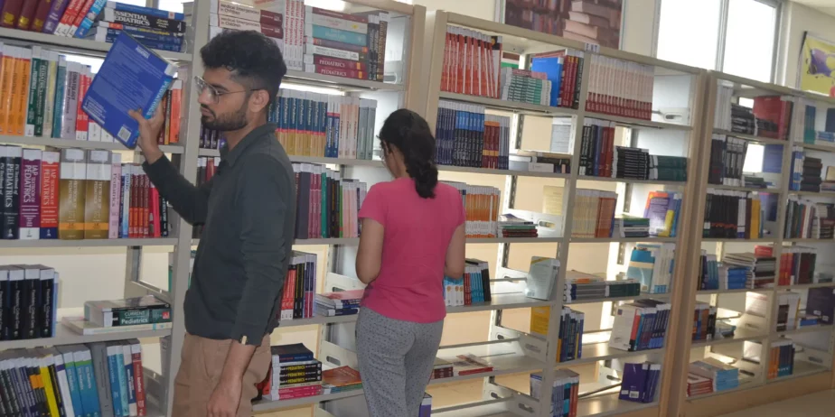 G.S.-Medical-College-Hospital-Hapur-3