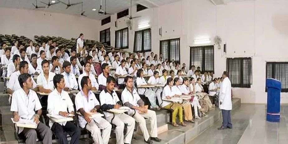Government-Medical-College-Bhavnagar-4