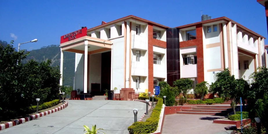 Veer-Chandra-Singh-Garhwali-Government-Medical-Sciences-Research-Institute-Srinagar-3