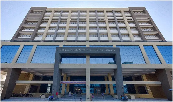 MP-Shah-Medical-College-Jamnagar-Gujarat-1-1