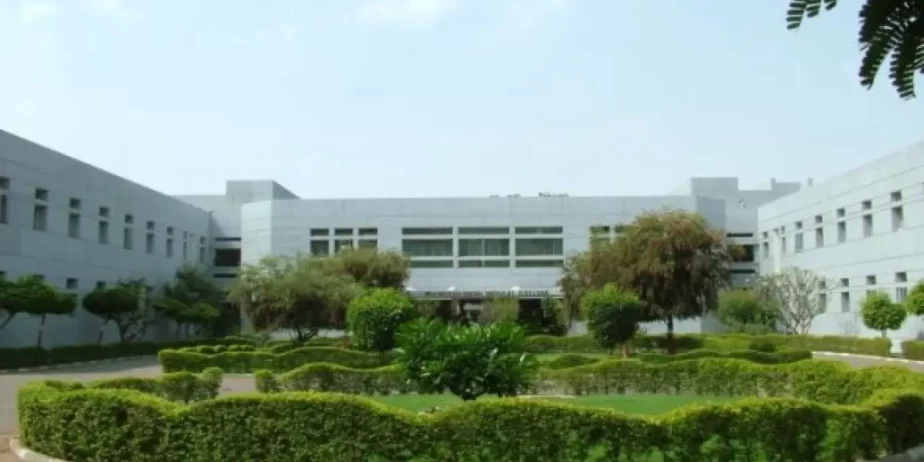 Pramukhswami-Medical-College-Karmsad-Gujarat-3